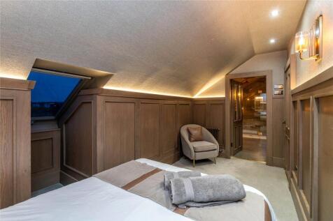 Bedroom Seven