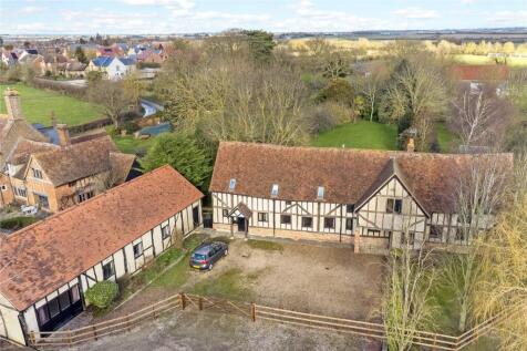 Annexe and Barn