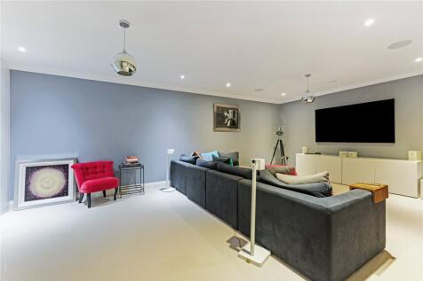 Bar/Games Room