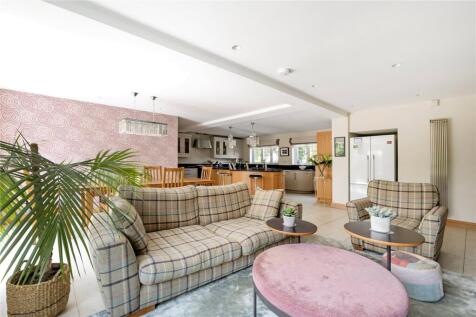Kitchen / Living