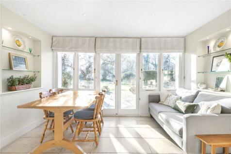 Breakfast Room