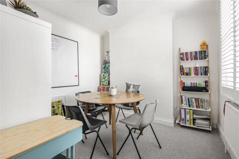 Dining Room/Bedroom