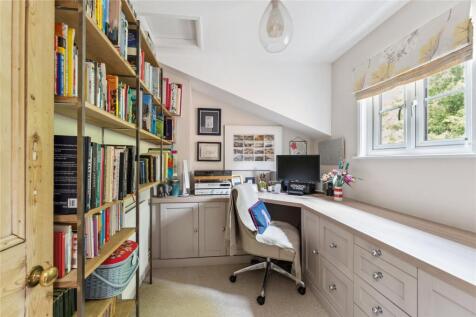 Bedroom 4/Study