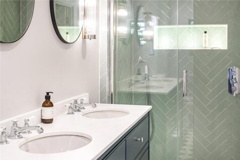 En Suite Shower