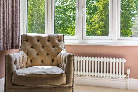 Front Bay Seating