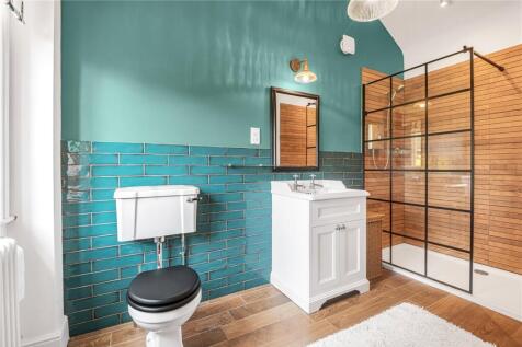 En Suite Shower