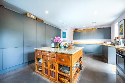 Prep Kitchen/Utility