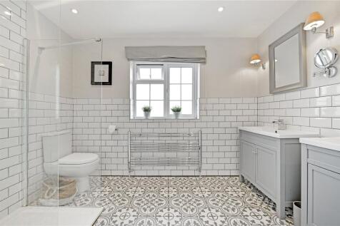 En-Suite Shower