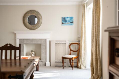 Sitting/Dining Room