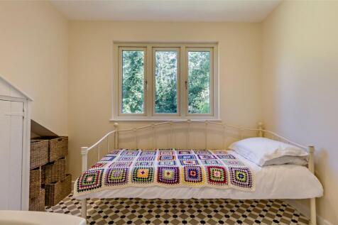 Bedroom/Office