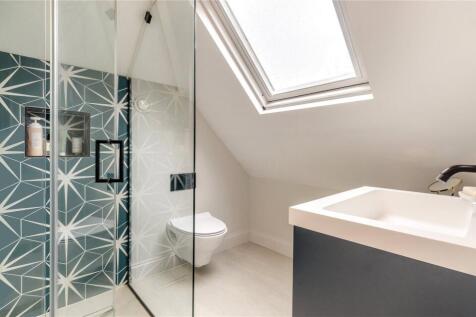 2nd Floor Bathroom