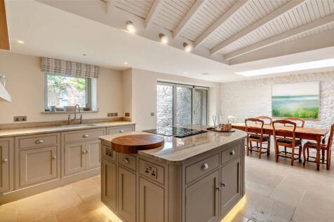 Kitchen/Dining