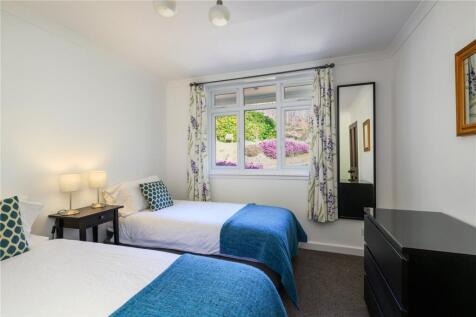 Twin Bedrooms