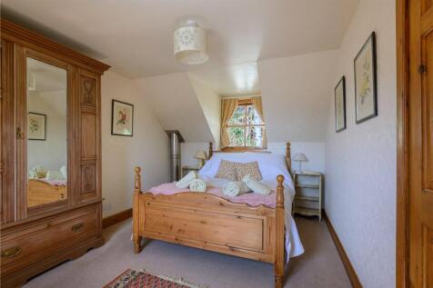 Cottage Bed 1