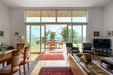 Sitting/Dining Room