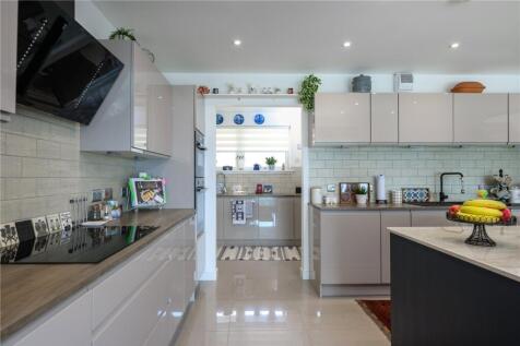 Kitchen/Utility Room