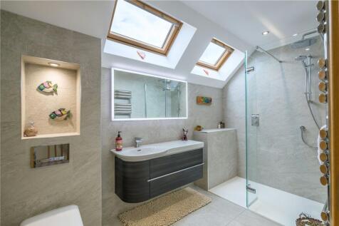 Main Shower Room