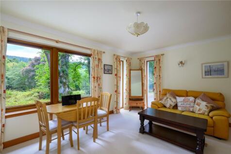 Sitting Room / Bed 4