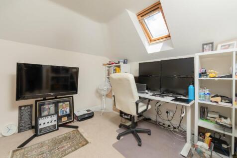 Bedroom 5/Study