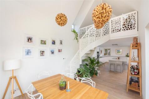 Vaulted Dining Area