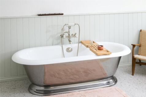 En Suite Bathroom
