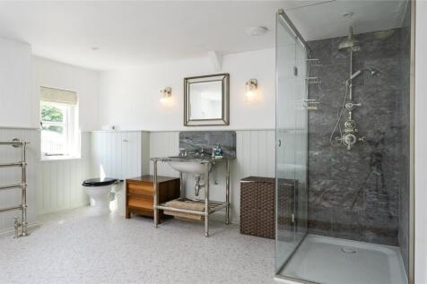 En Suite Bathroom