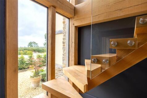 Oak-Engineered Stair