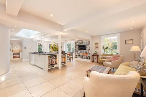 Kitchen/Living Room