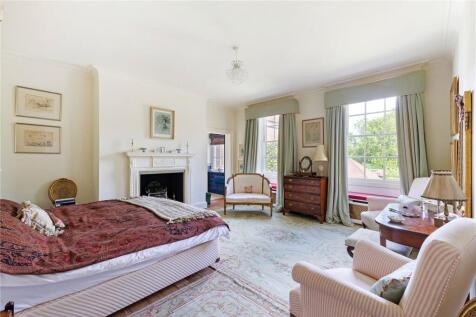 Main Guest Bedroom