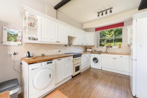 Kitchen/B&#39;fast Room