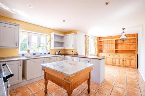 Kitchen/Breakfast Rm