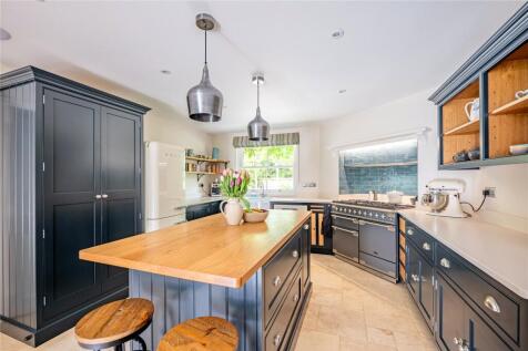 Kitchen with island