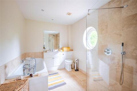 En Suite Bathroom