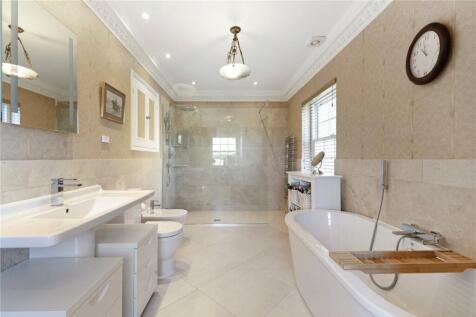 En Suite Bathroom