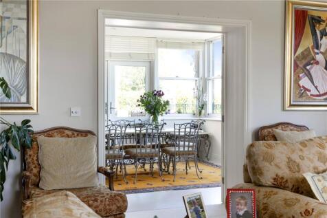 Breakfast Room