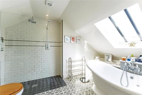 En suite bathroom