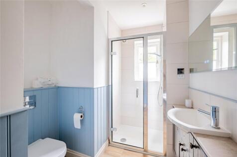 Cloakroom &#43; Shower