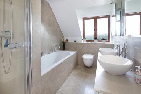 En Suite Bathroom