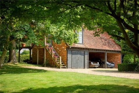 Carport / Garage