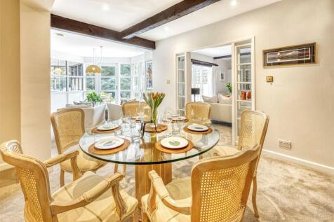 Breakfast Room