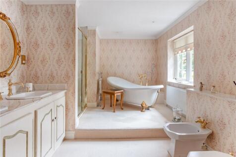 En Suite Bathroom