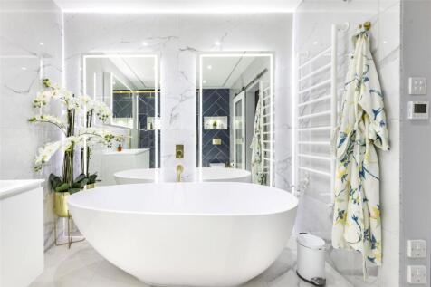 En Suite Bathoom