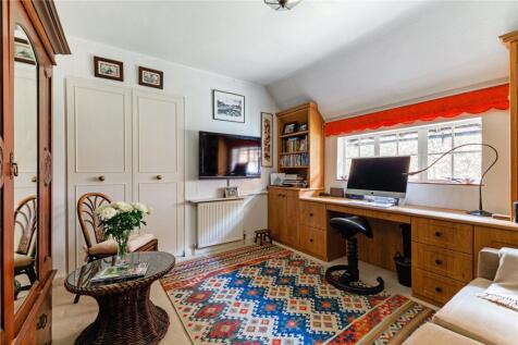 Bedroom/Office