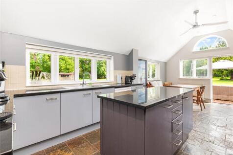 Kitchen/Breakfast