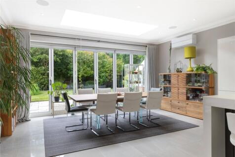 Breakfast Room