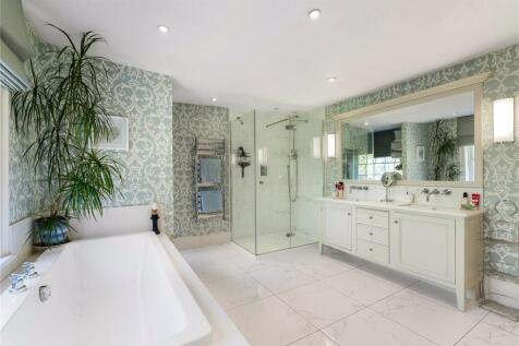 En Suite Bathroom