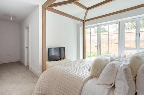 Principal Bedroom