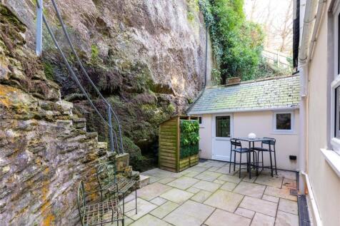 Rear Courtyard