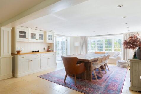 Breakfast Room