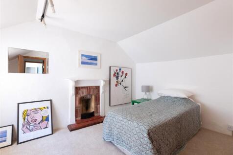 Rear Bedroom